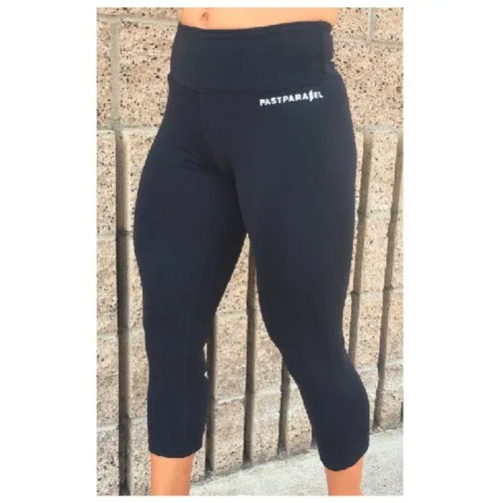 Past Parallel Women’s PP 4-Way Stretch Performance Capris (Black)